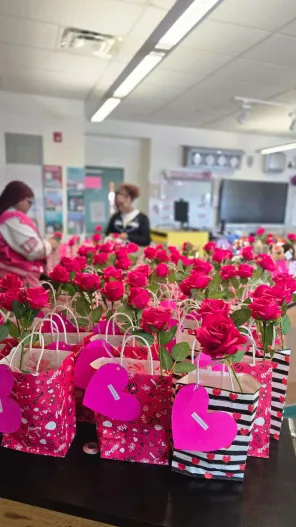 MSK members Shalimar Cazales and Julissa Napier preparing Candy Gram orders